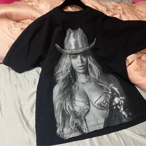 Beyoncé concert T-shirt XXL